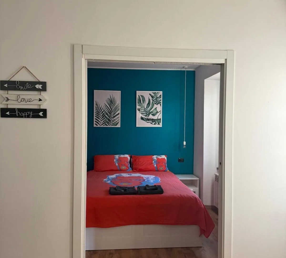 Design Apt On Navigli Milánó 0*,