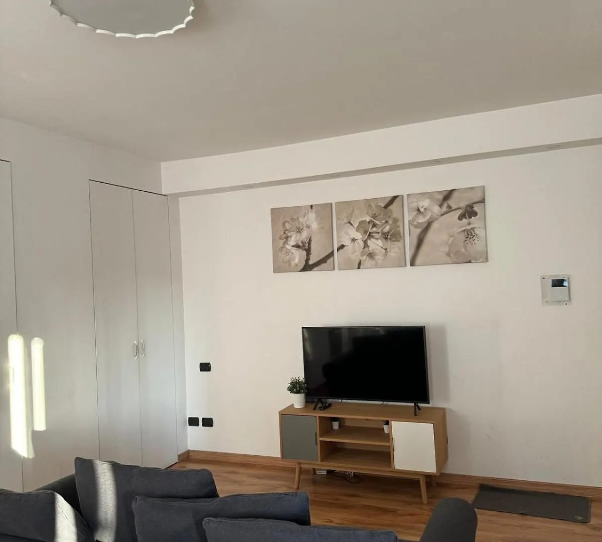 Design Apt On Navigli Milánó Apartman
