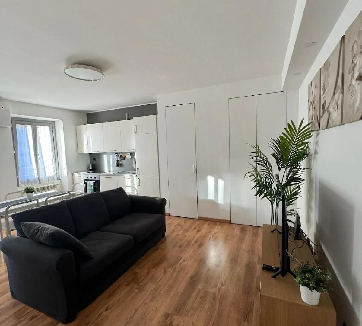 Design Apt On Navigli Milánó 0*,  Olaszország